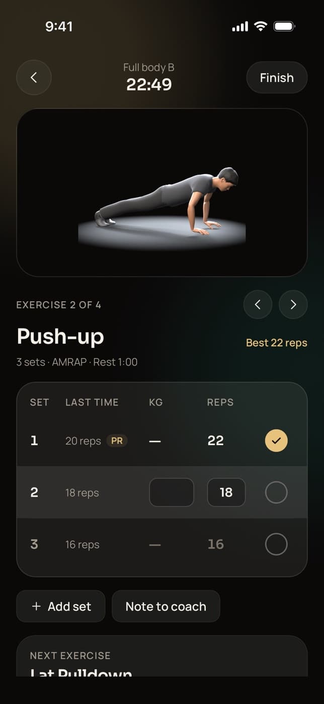 Trainaq client app: the workout player on a push-up, with the 3D demo, last time's reps, a personal record on set 1 and the sets still to log