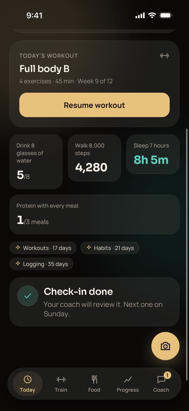 Trainaq client app: today's workout, the day's habits and streaks of 17 days of workouts, 21 days of habits and 35 days of logging