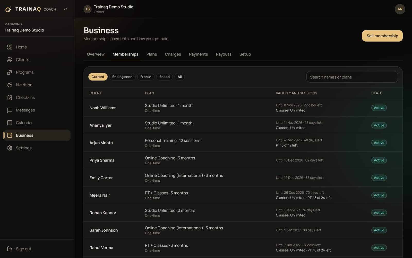 Trainaq web dashboard: current memberships with how long each runs, the days left and the class or PT sessions left